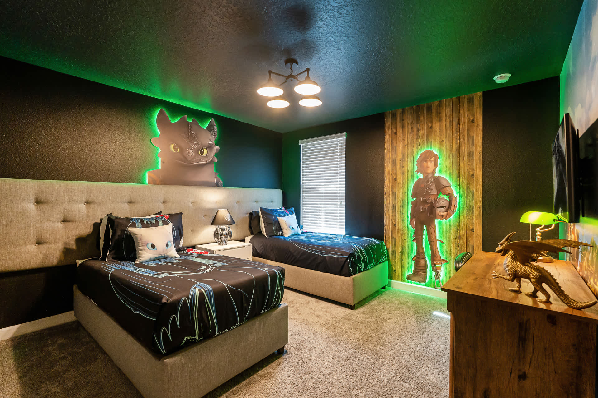 How to Train Your Dragon Themed Bedroom with Laptop Friendly Dedicated Workstation