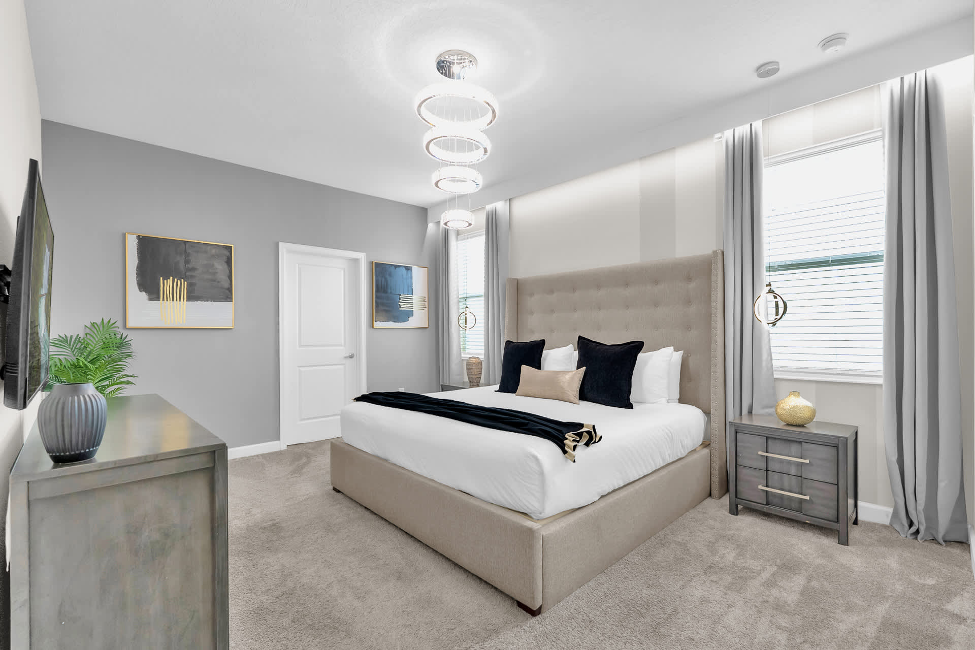 Ground Level King Bedroom Suite