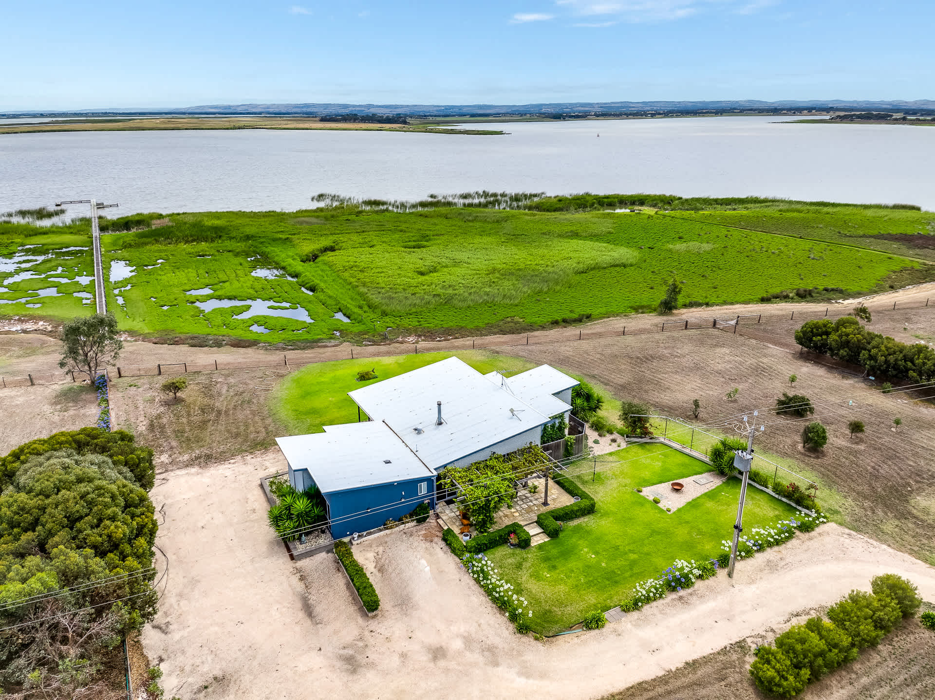 Pelican Point - 70D Thorpe Road, Clayton Bay — Clayton Bay, South Australia — vacation rental