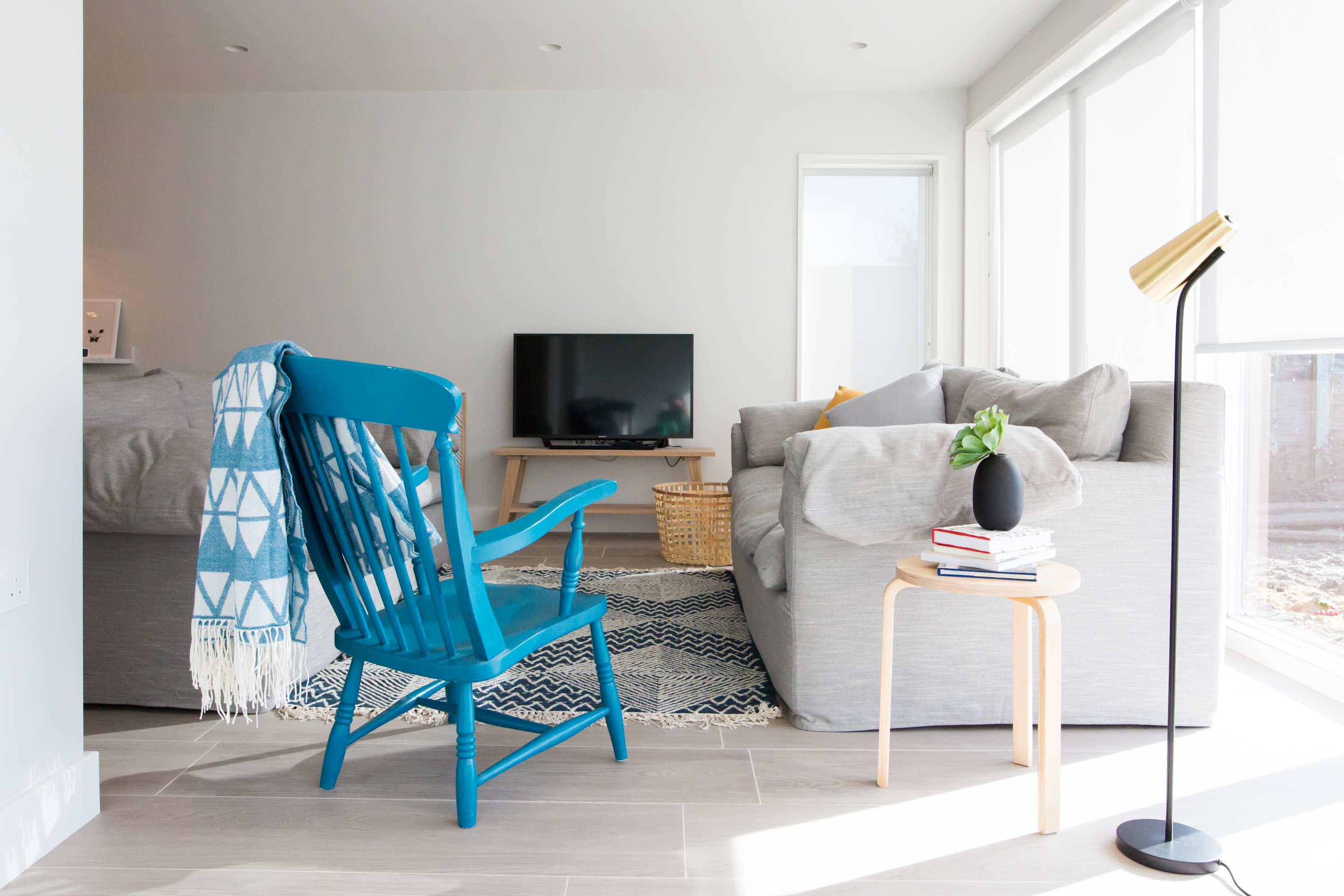 Insta-worthy 4br designer house 5 min to the beach