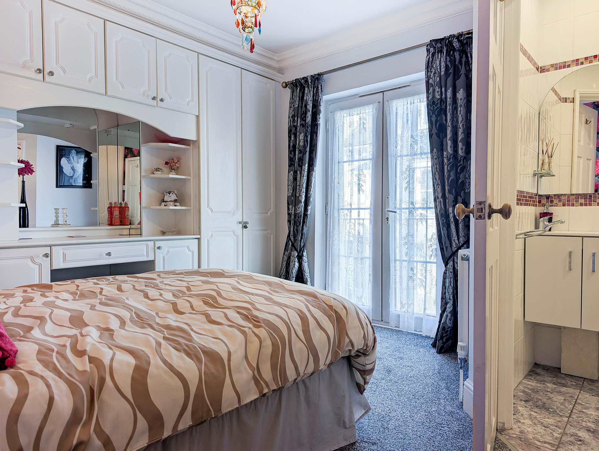 Clifton Cottage - by Brighton Holiday Lets - Brighton Holiday Home - Image 10