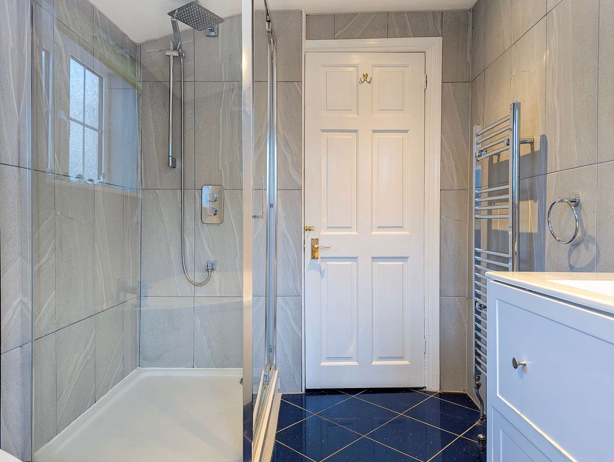 Clifton Cottage - by Brighton Holiday Lets - Brighton Holiday Home - Image 9