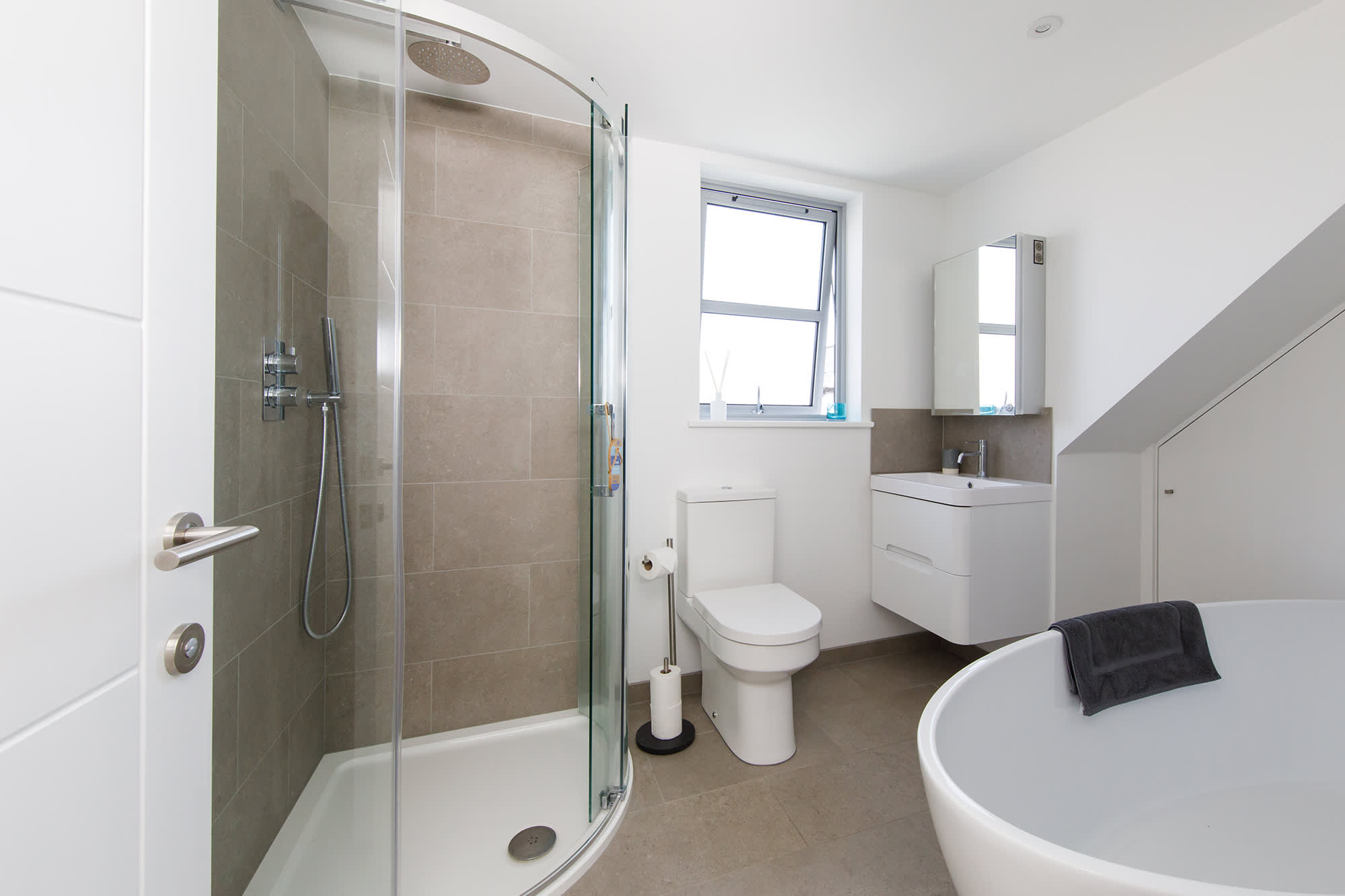 Choose from the luxury bath tub or modern walk-in shower