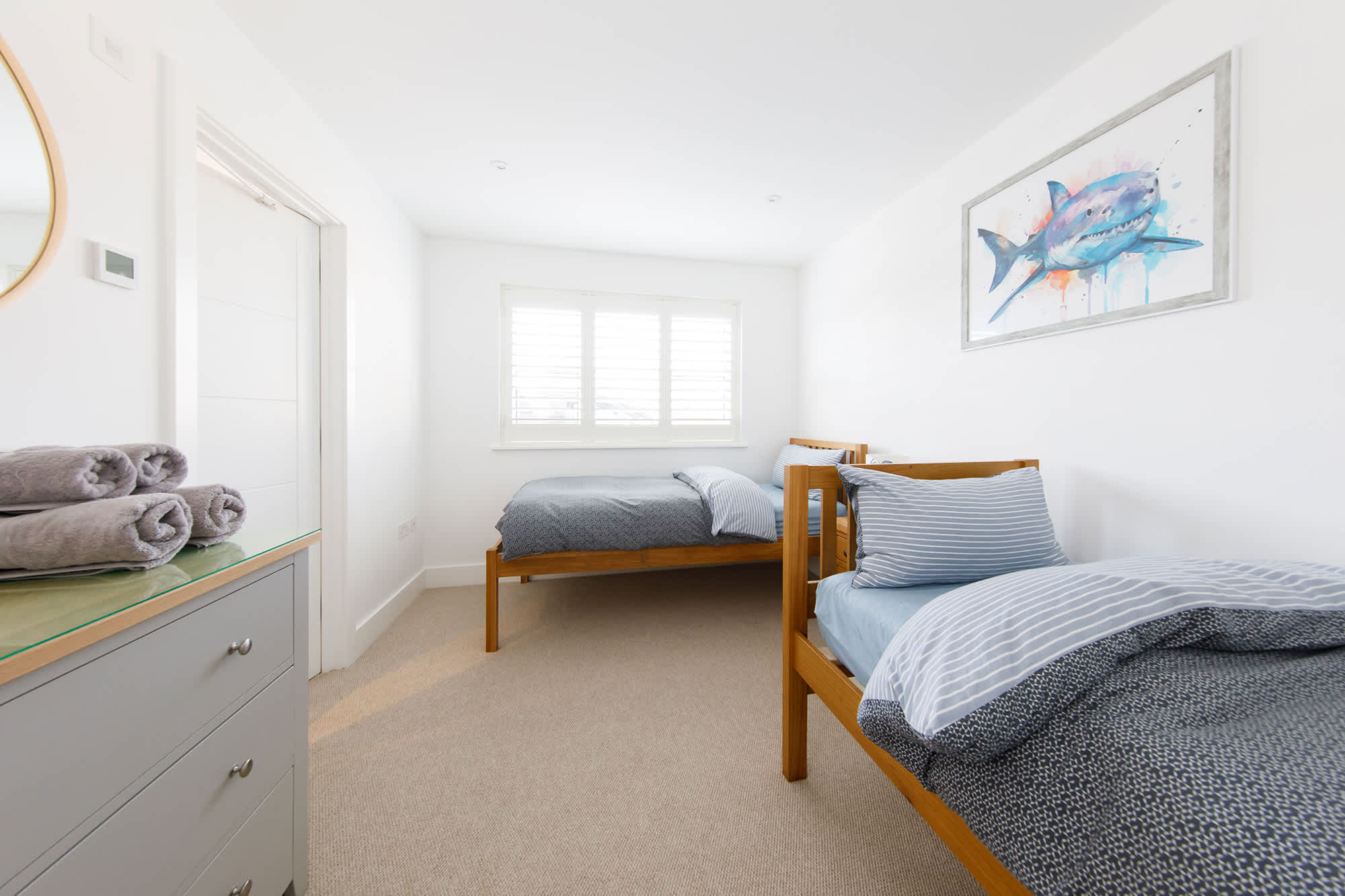 Travelling with children? They will love the twin bedroom!