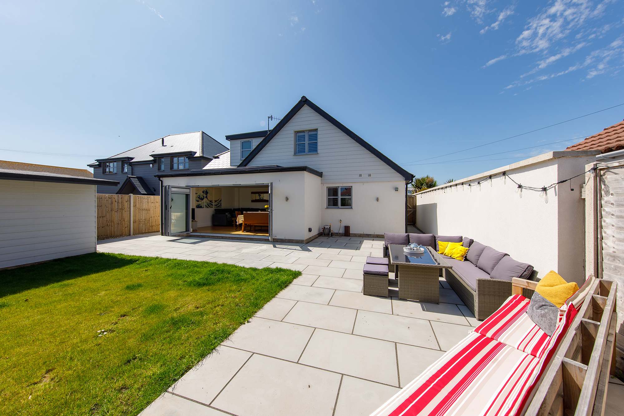 Delightful Seaside Hideaway 5 Mins to Beach