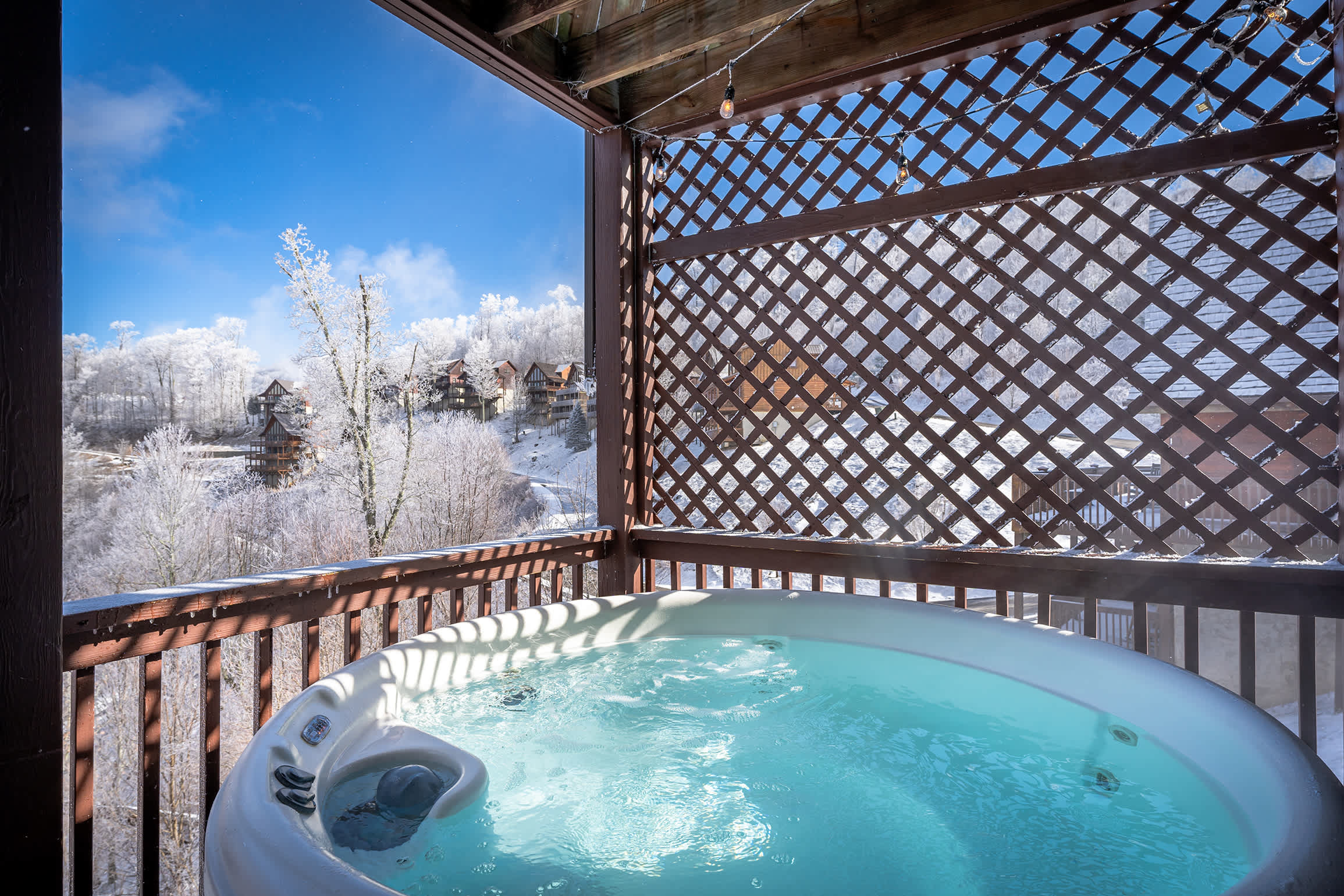 7 min to Hatley Pointe | Views | Hot Tub | 2 Decks — Mars Hill, NC — vacation rental