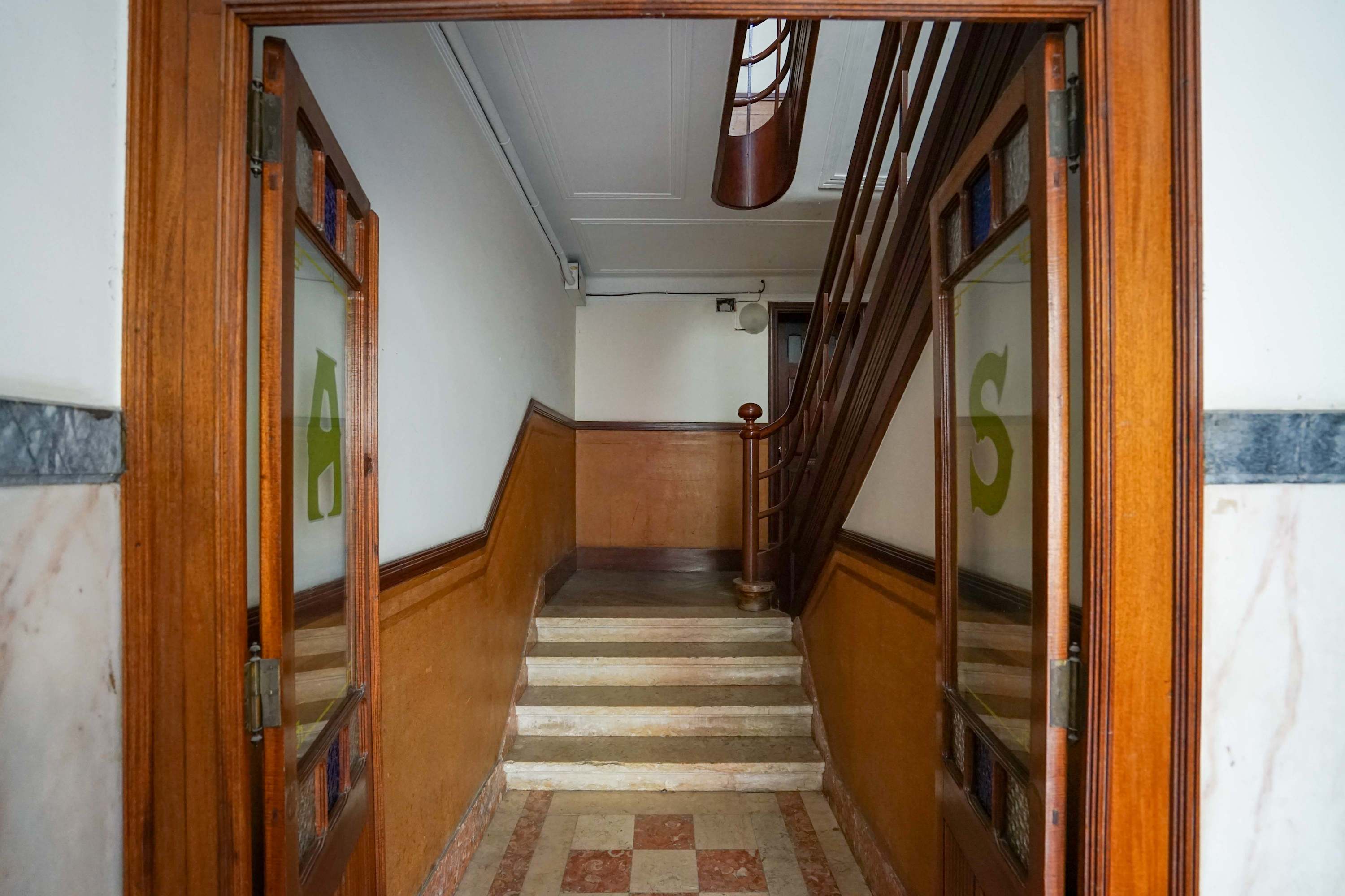 4BR Family Home w/Playroom, Garden & Parking - Picture 42