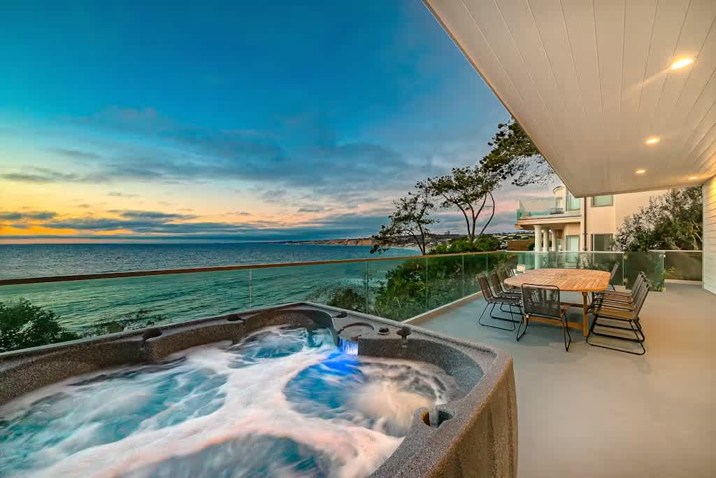 Cliffside Haven, Where Ocean Meets Sky — San Diego, CA — vacation rental