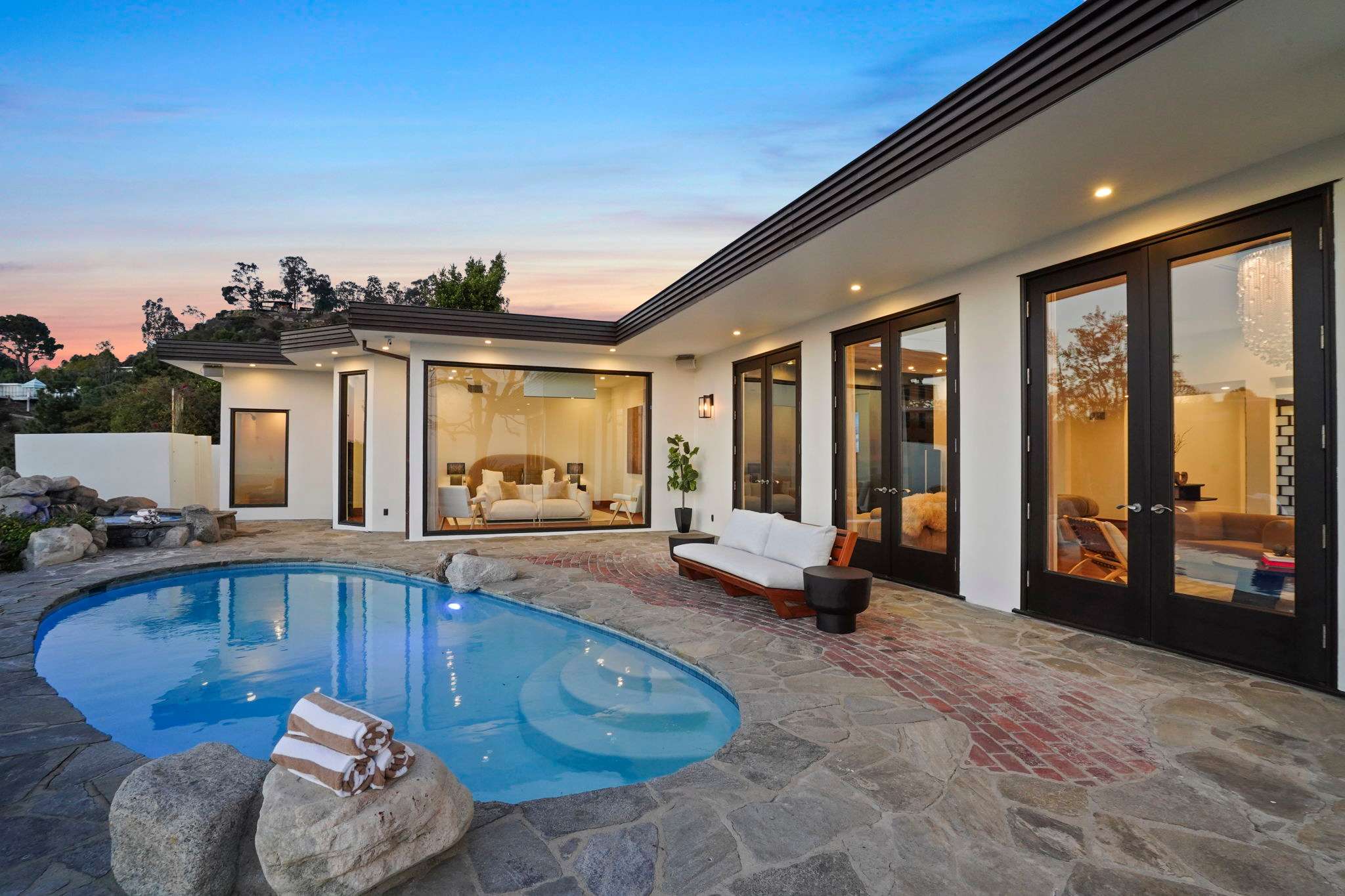 A seamless blend of architectural elegance and outdoor allure.