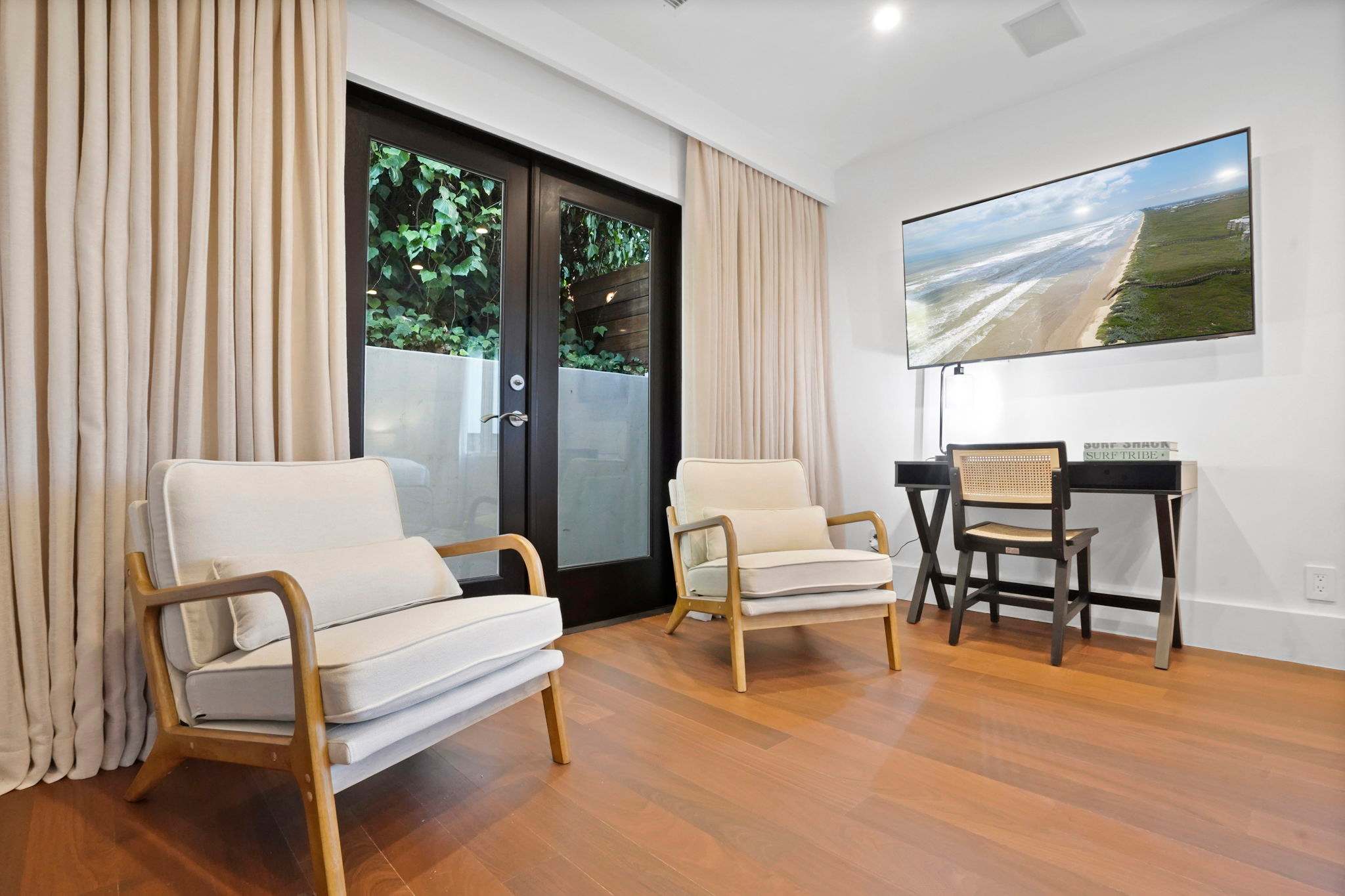 Contemporary design meets ultimate relaxation.