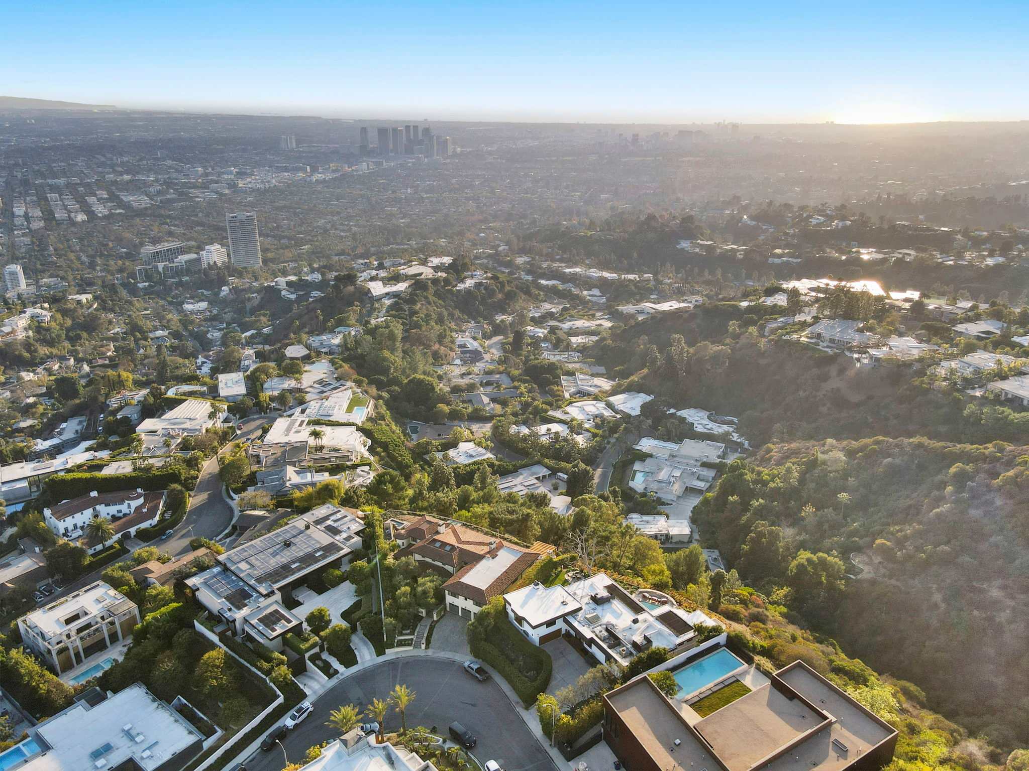 Nestled in the iconic Bird Streets, surrounded by breathtaking views.