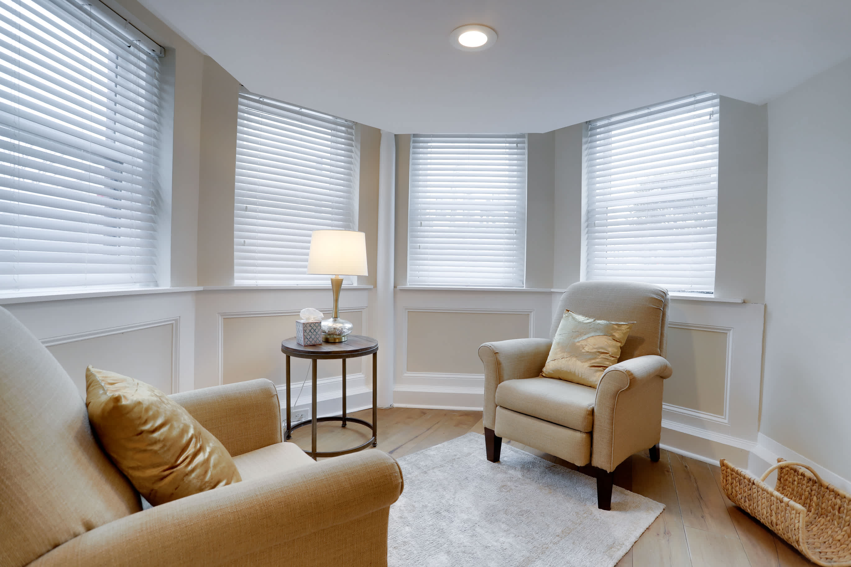 Sojourn's Renovated 1 BR steps from Supreme Court