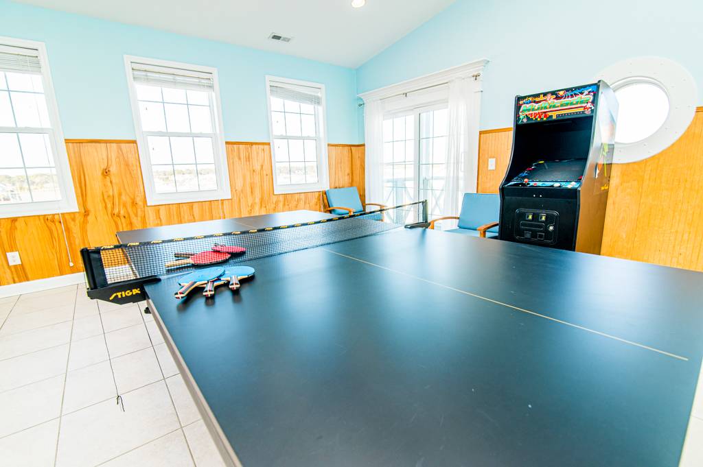 2 Game Rooms w 2 Ping Pong Tables