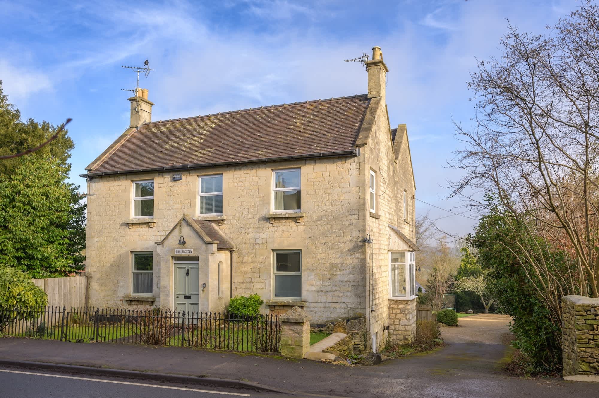 19th Century House, Private Parking, nr Painswick