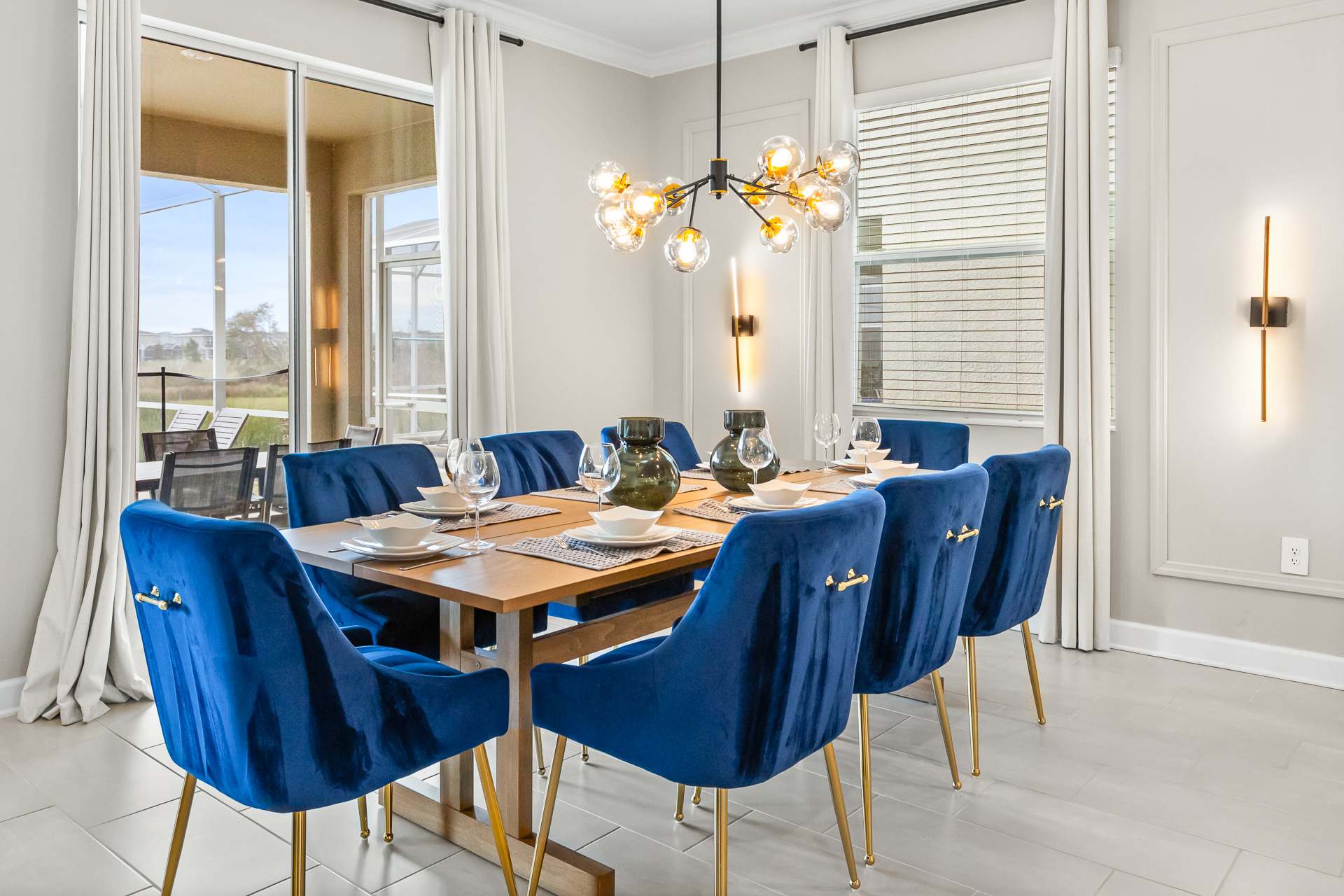 Dining Area for 8 Guests