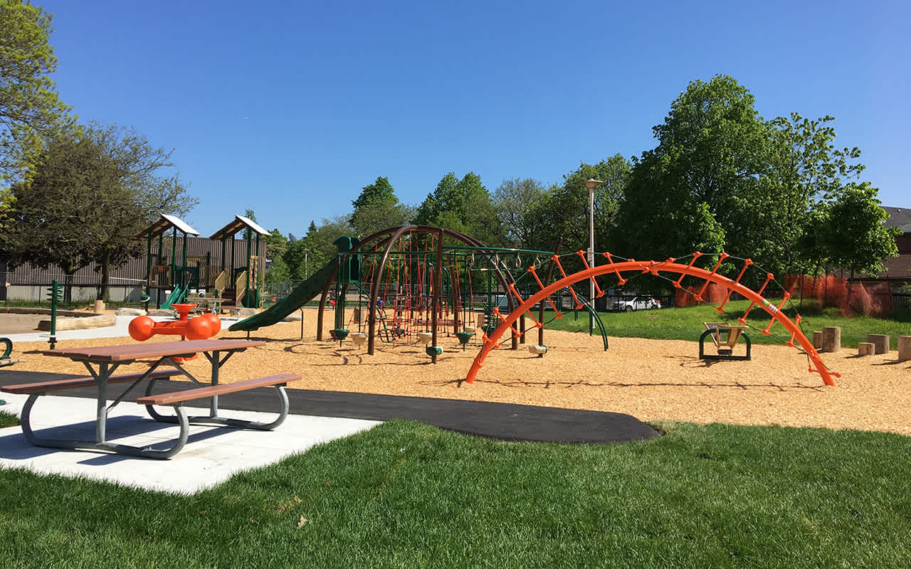 Bedroom in Corso Italia Neighborhood 4