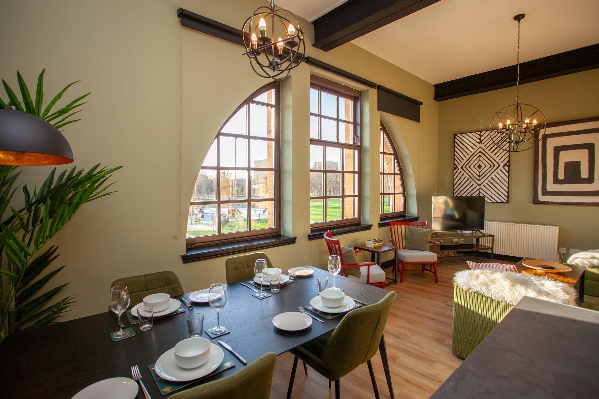 Spacious Apartment with Glasgow Green Views in 39 Greendyke Street G1 5PS - Property image 10 - VivreStays