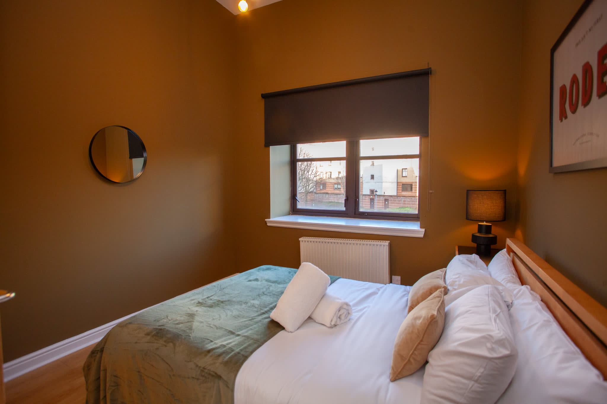 Spacious Apartment with Glasgow Green Views in 39 Greendyke Street G1 5PS - Property image 18 - VivreStays