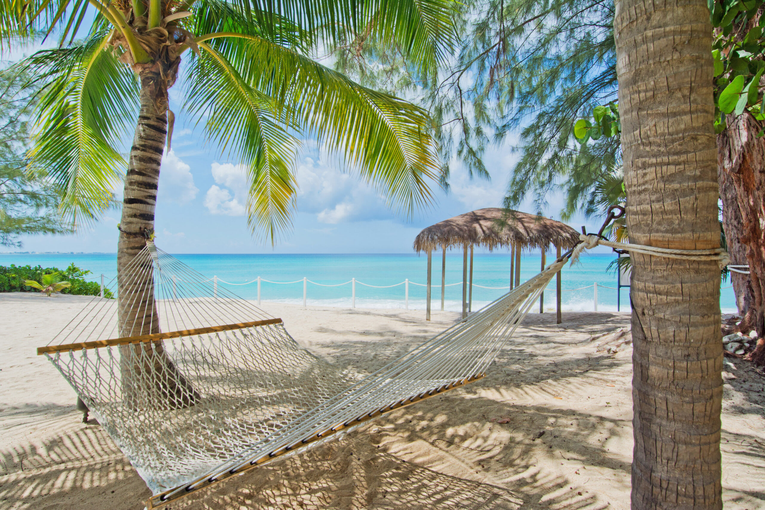 SEABREEZE #8 - Seven Mile Beach - Beach front condo — Seven Mile Beach, Grand Cayman — vacation rental