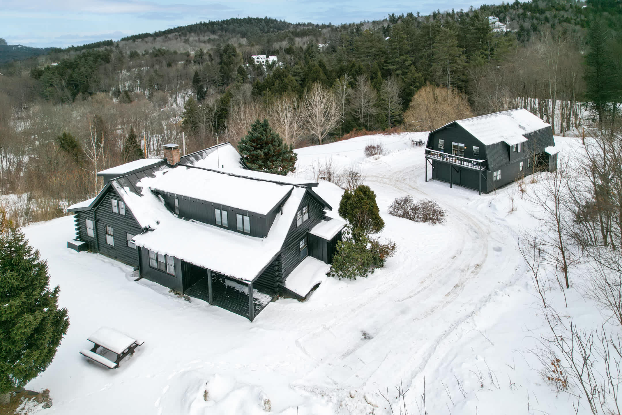 9-BR Mountain Retreat | Pool & 5 Min to Okemo — Ludlow, VT — vacation rental