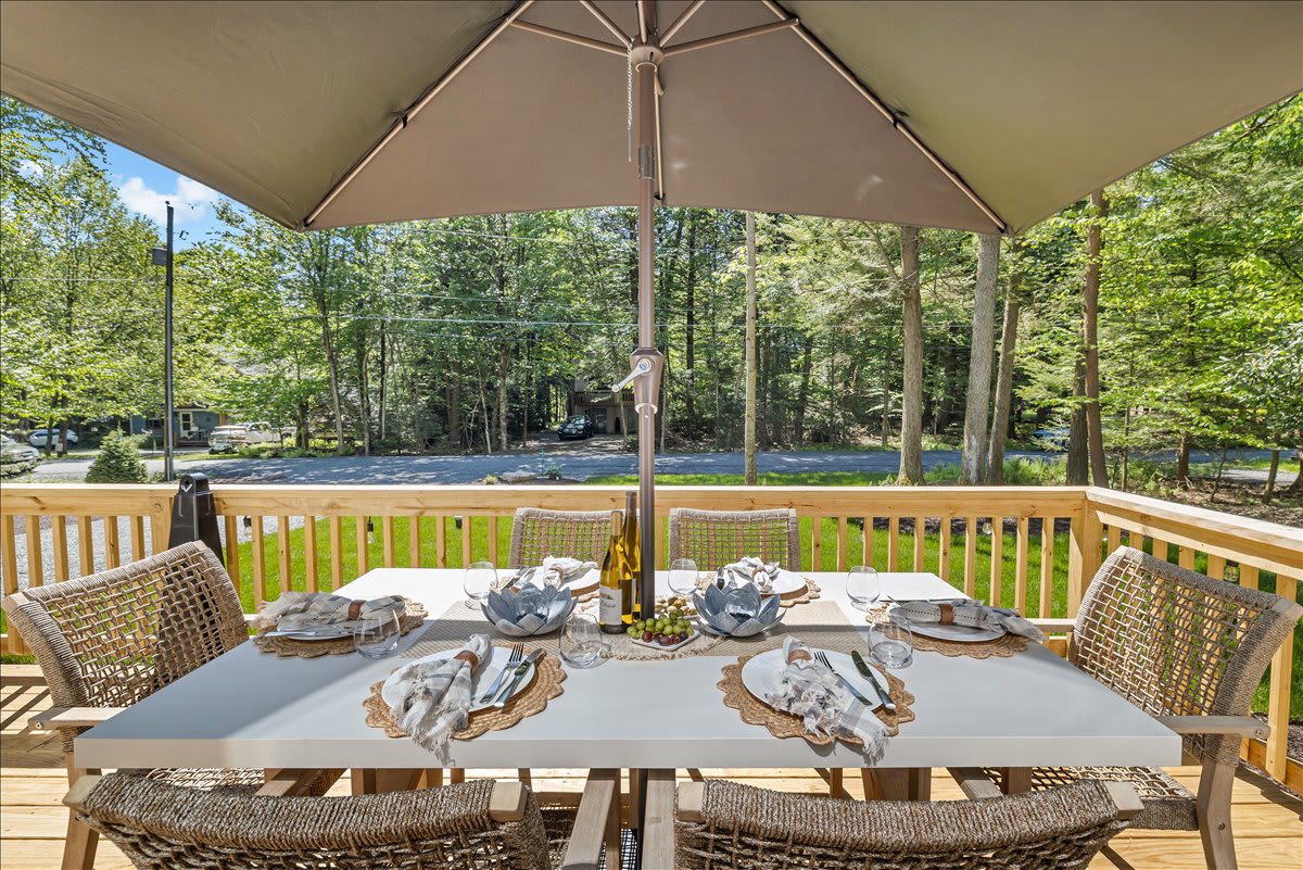 Enjoy the beauty of the outdoors while you dine in comfort and style.