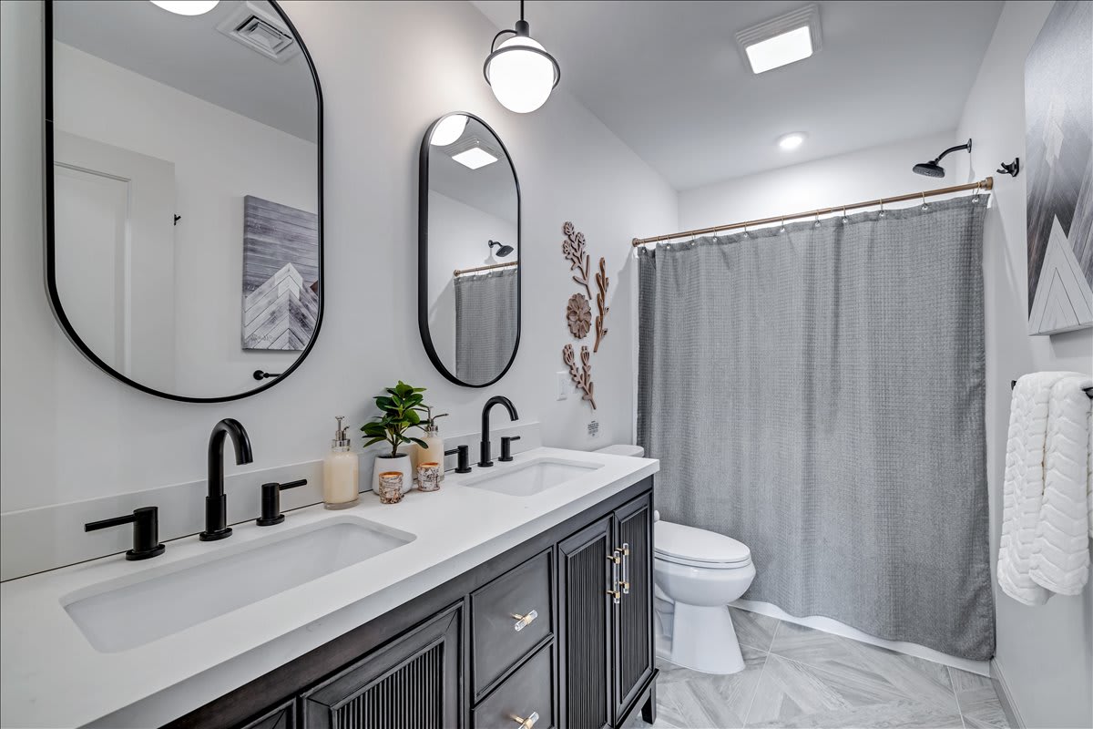 Bathrooms with couples and families in mind, with spacious double vanities to make getting ready seamless.