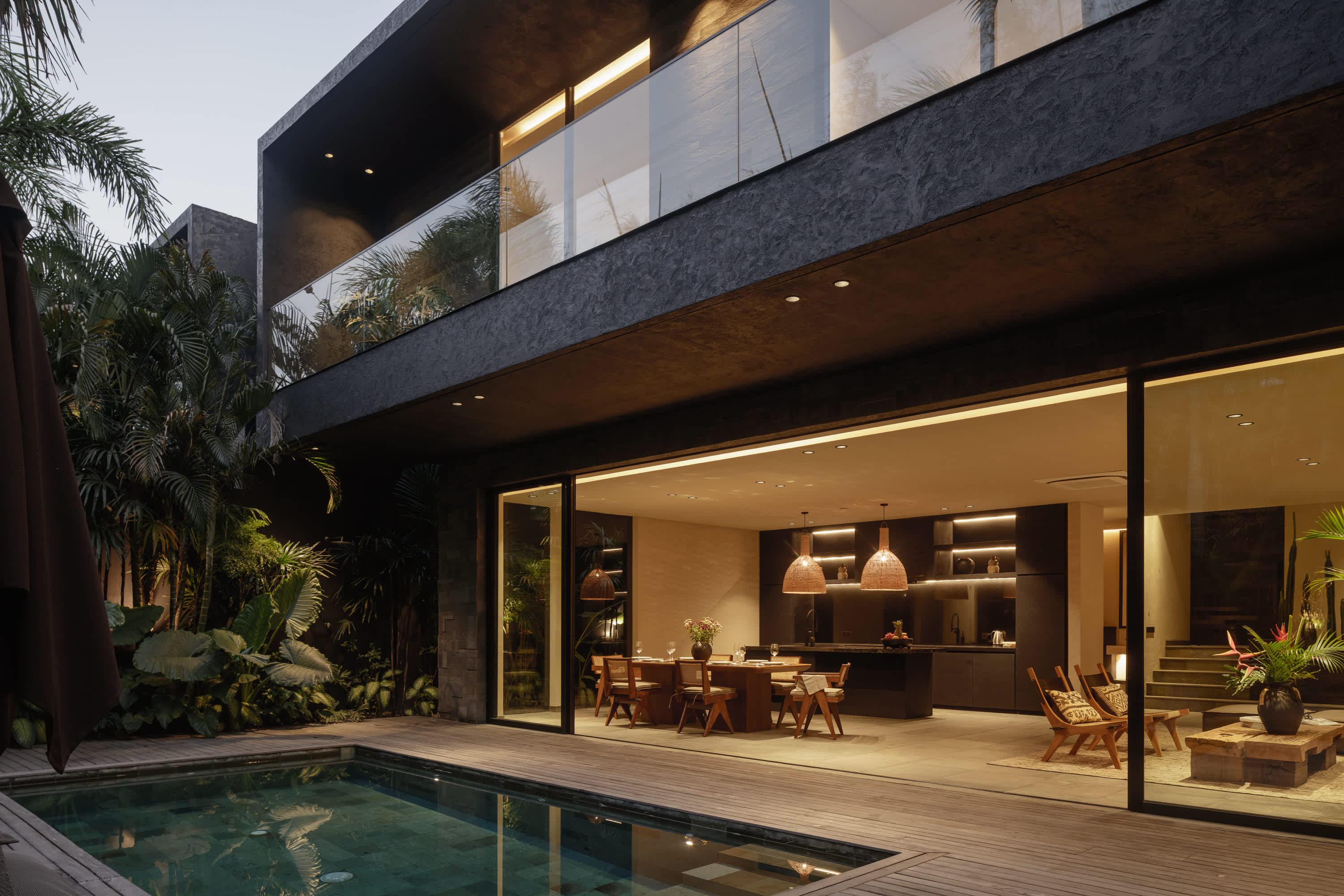 Black Villas Canggu by OXO