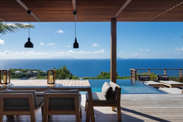 Beautiful Island Villa with Spacious Rooms | Photo 10