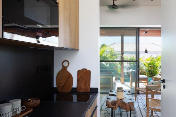 Beautiful Island Villa with Spacious Rooms | Photo 14