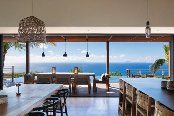 Beautiful Island Villa with Spacious Rooms | Photo 4