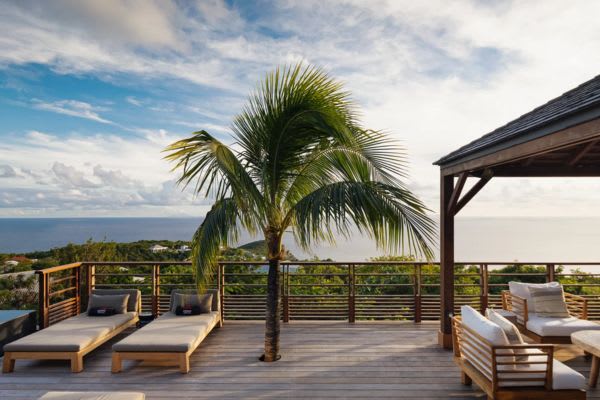 Beautiful Island Villa with Spacious Rooms | Photo 40