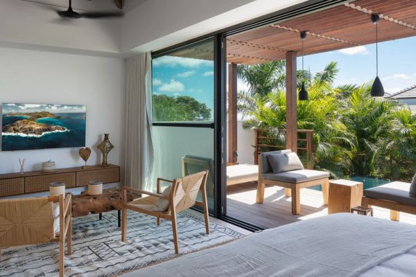 Beautiful Island Villa with Spacious Rooms | Photo 24