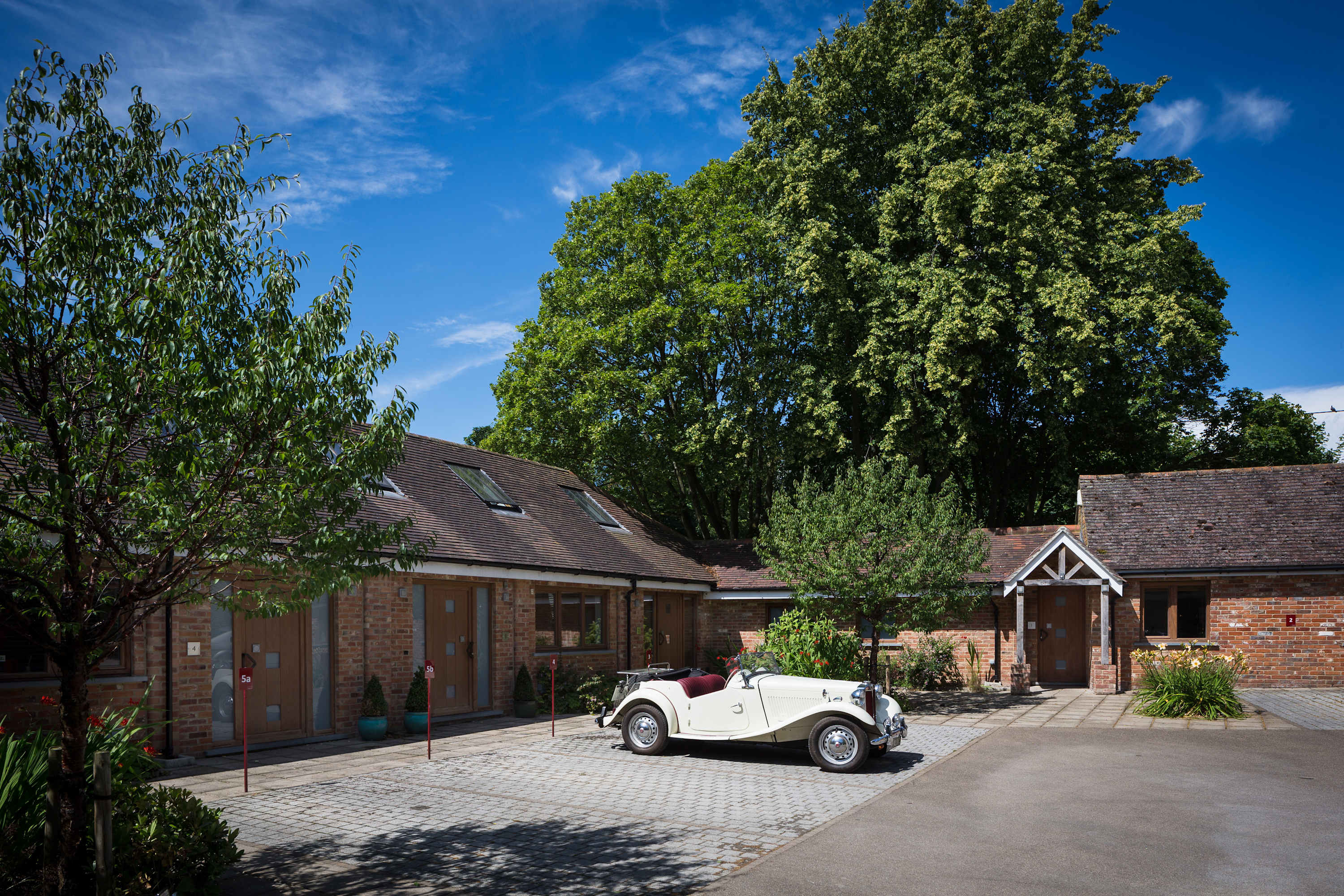 All ground floor luxury 1 bedroom property. in Westbrook Street, Blewbury OX11 9QA - Property image 8 - VivreStays