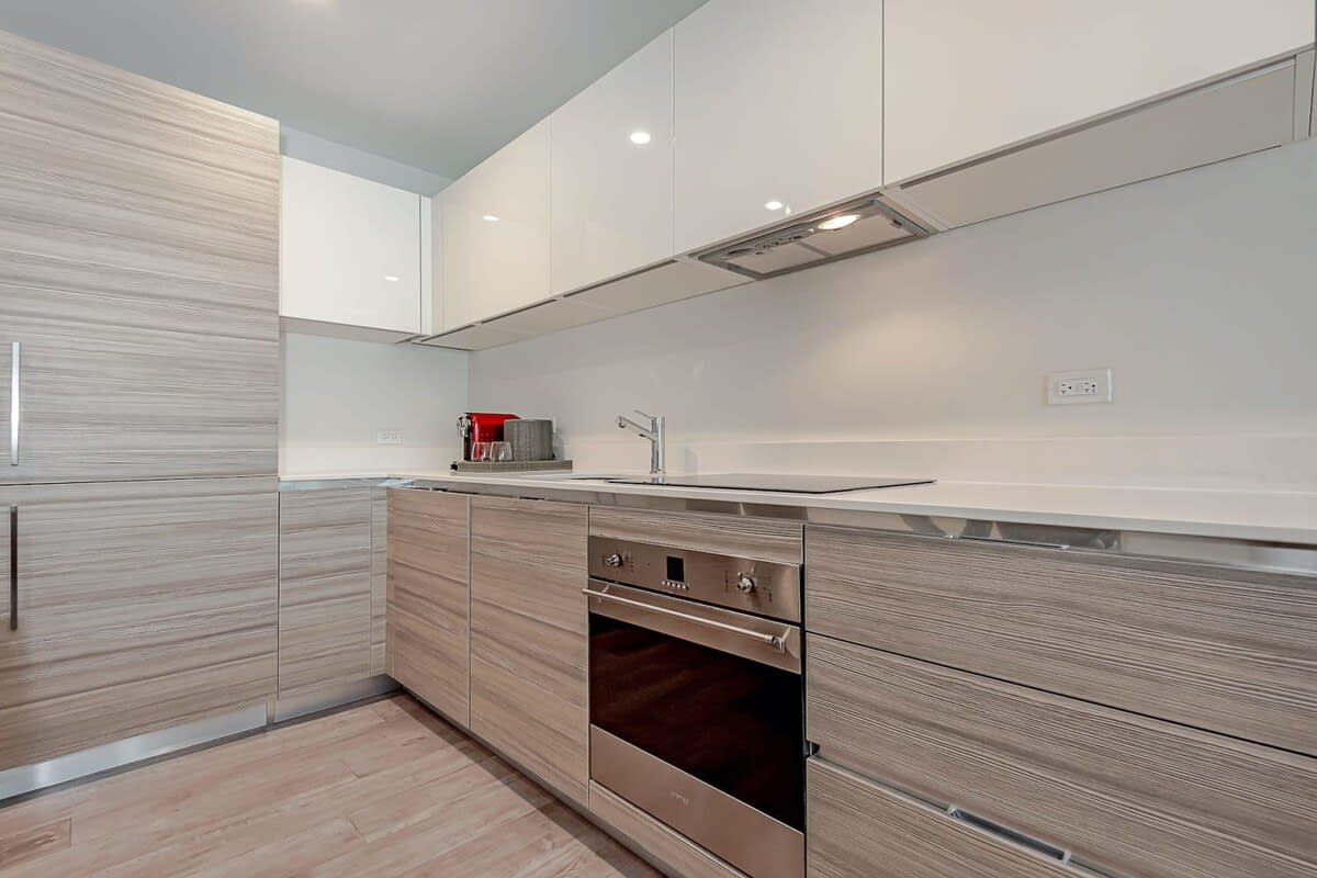 Rooftop‐Pool 1BR w/ Balcony & Ocean View