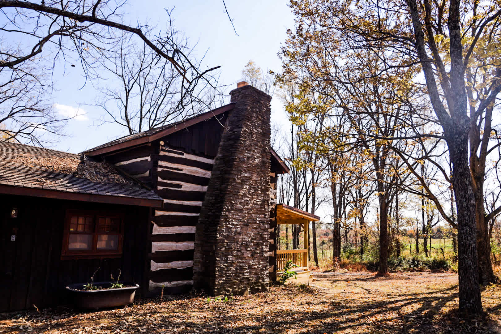 Grace Woods Historic Rustic Cabin | Pond access | 220-year-old log cabin — Rising Sun, IN — vacation rental