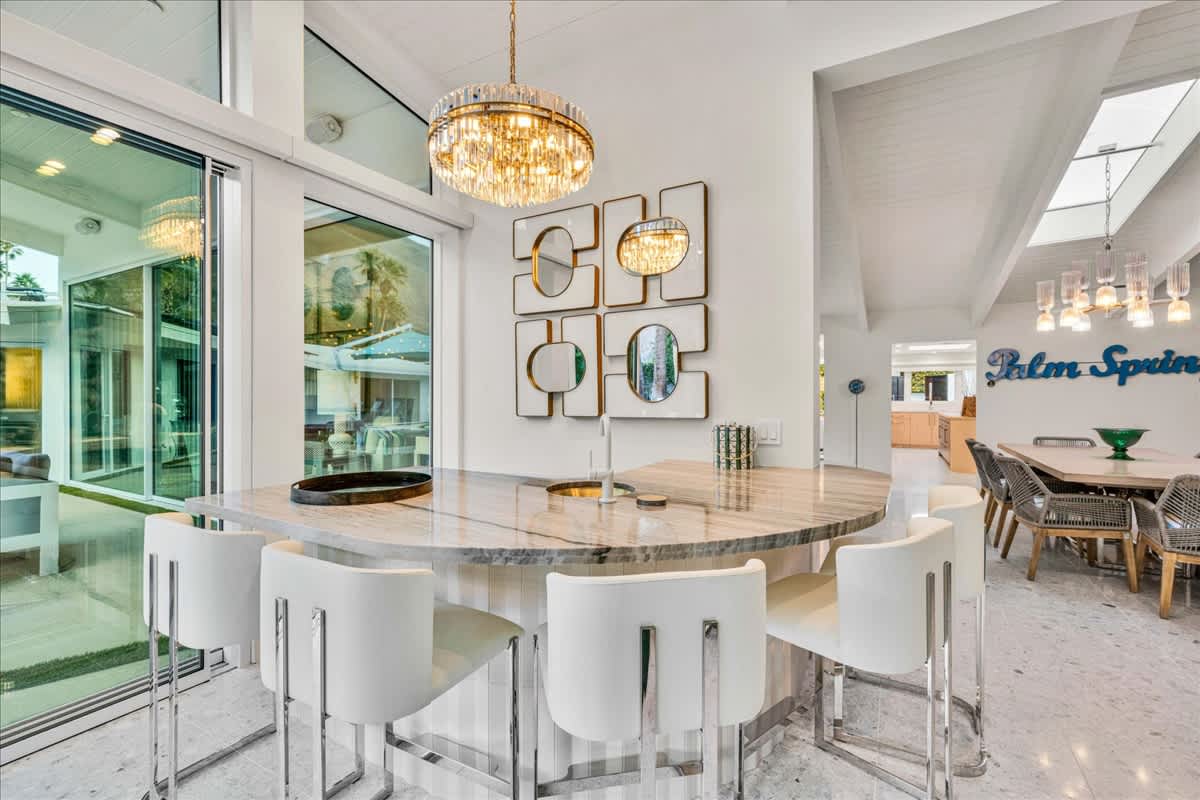 Old Las Palmas Mid-Century Luxury Estate Mtn Views - Picture 27