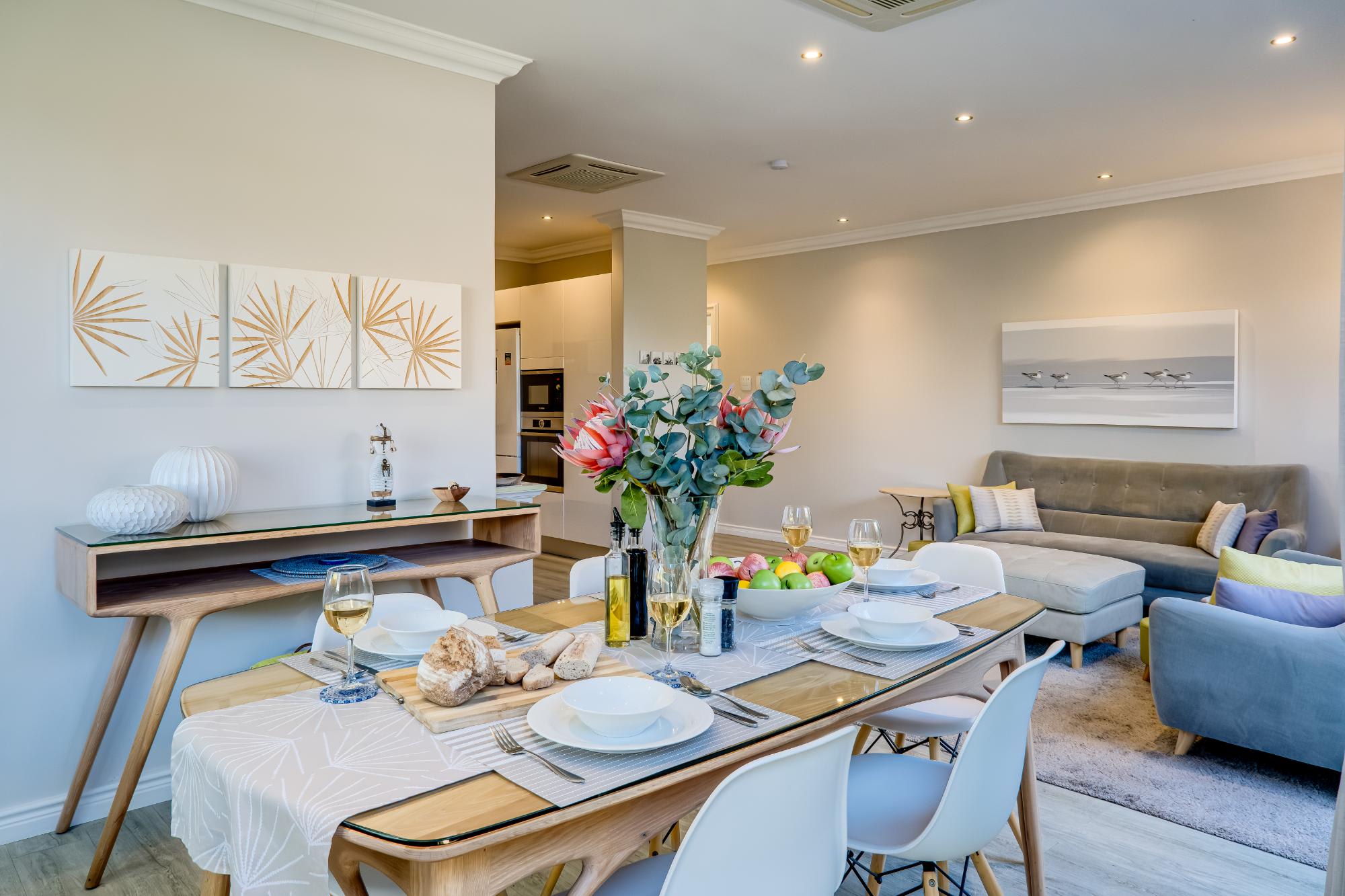 Stylish 2 Bedroom Apartment in Camps Bay ASilvertide 7