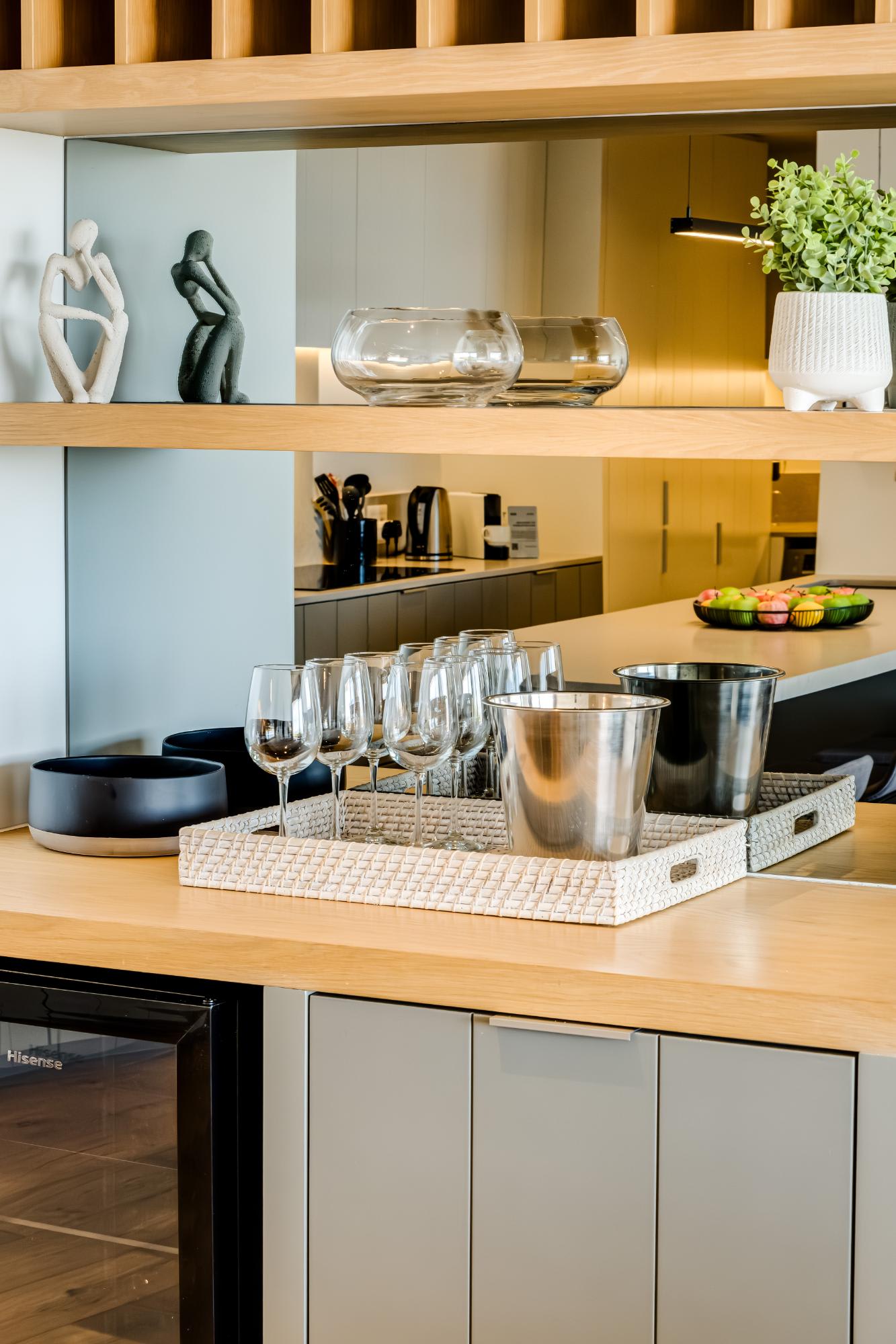 Gorgeous 2bed Sea Point Apt with Sea Views Mirabel 8