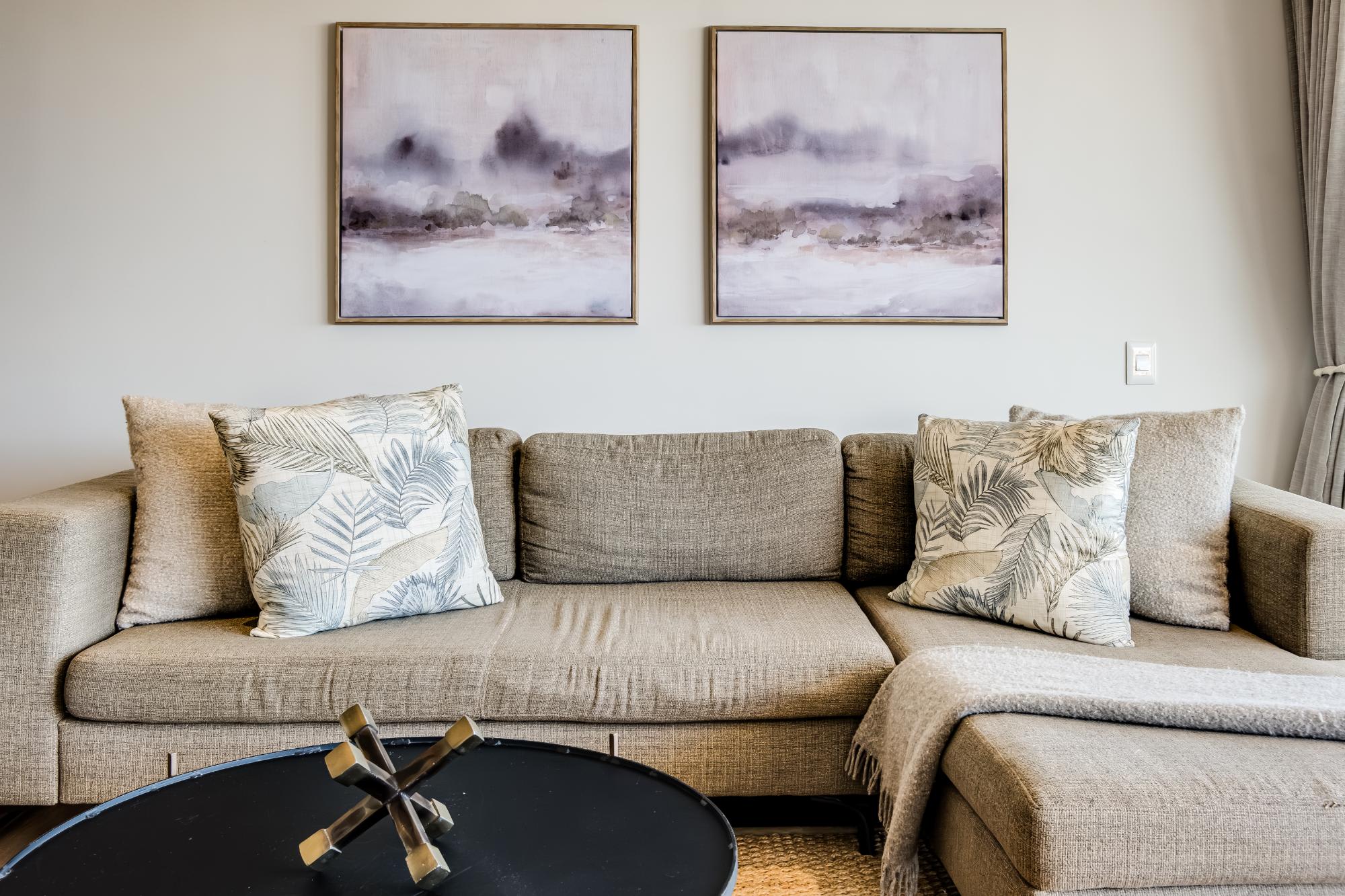 Gorgeous 2bed Sea Point Apt with Sea Views Mirabel 6