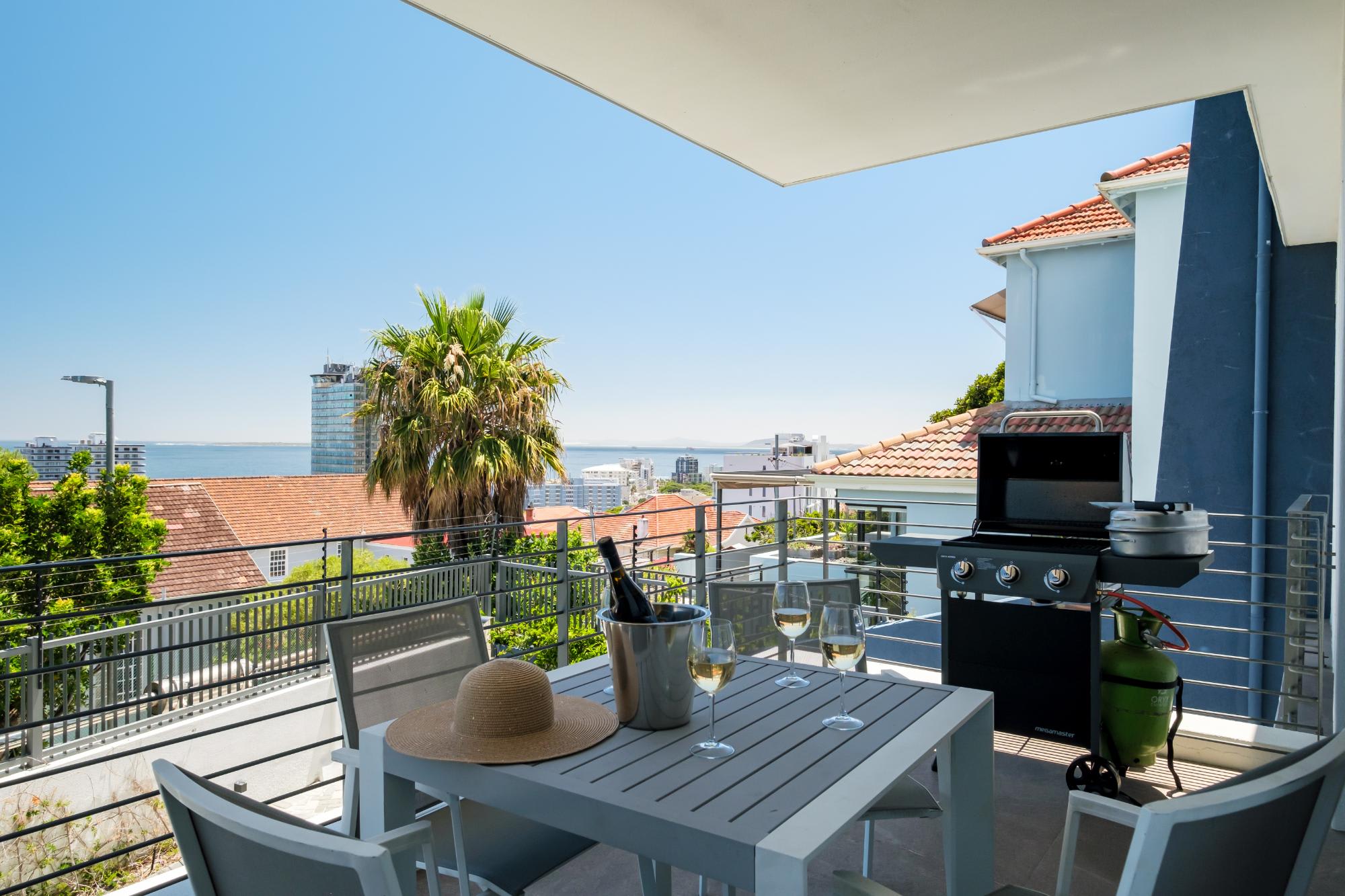 Gorgeous Sea Point Apartment with Rooftop Pool at Mirabel | Photo 3