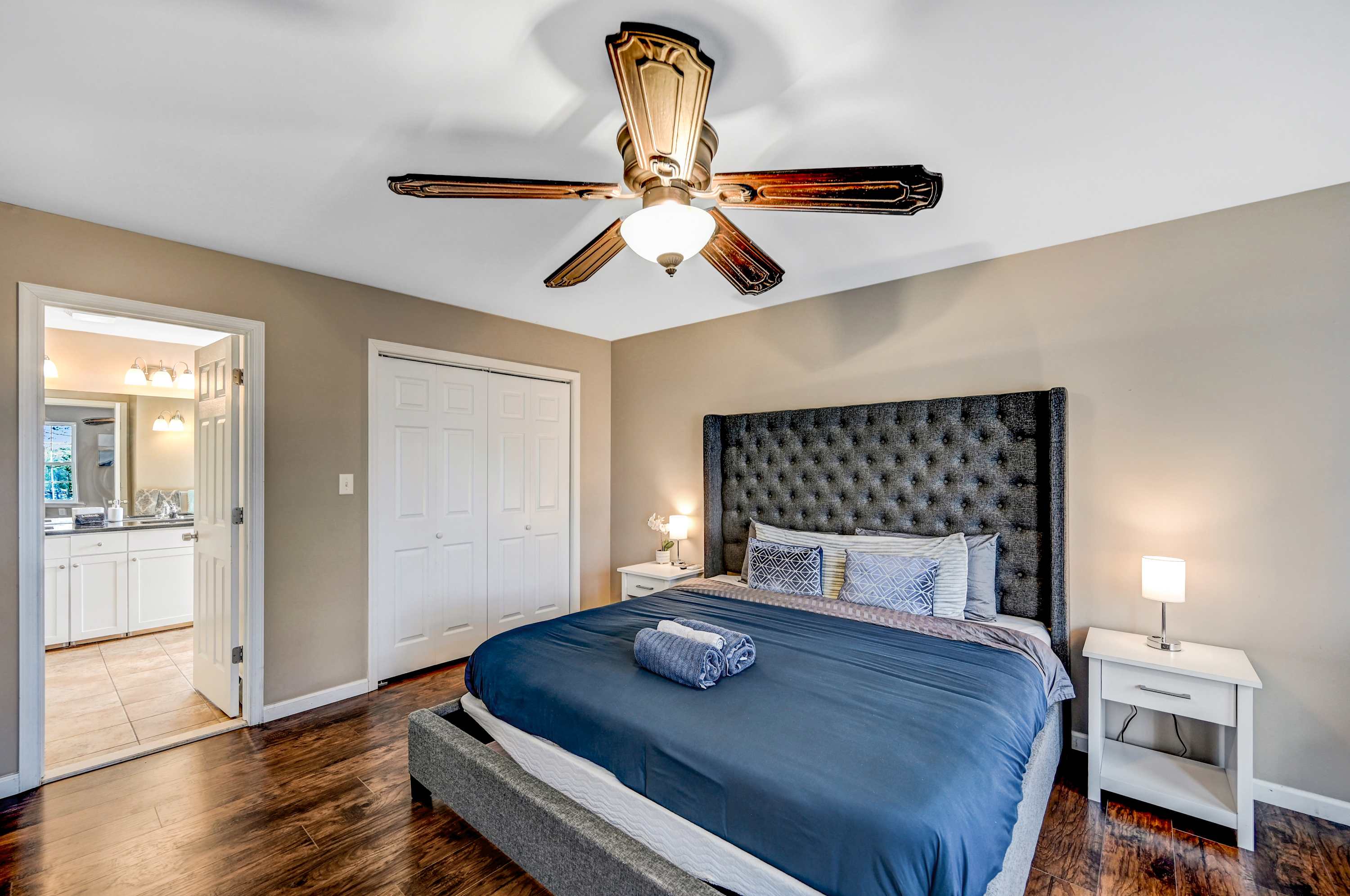 Luxury & Comfort Combined! Unwind in this spacious retreat featuring a plush king bed, elegant decor, and a private ensuite for ultimate relaxation.