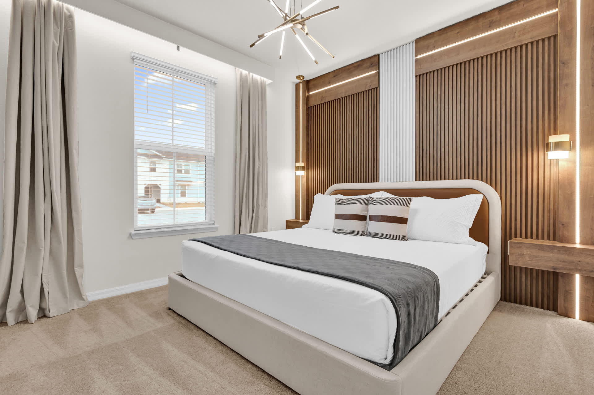 Stunning King Bedroom with En-Suite Bathroom