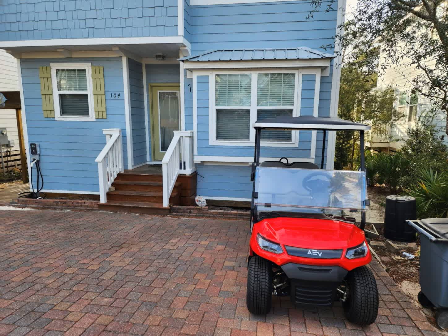 4 Bed House with 6 person golf cart - Near Rosemary Beach and 30A!