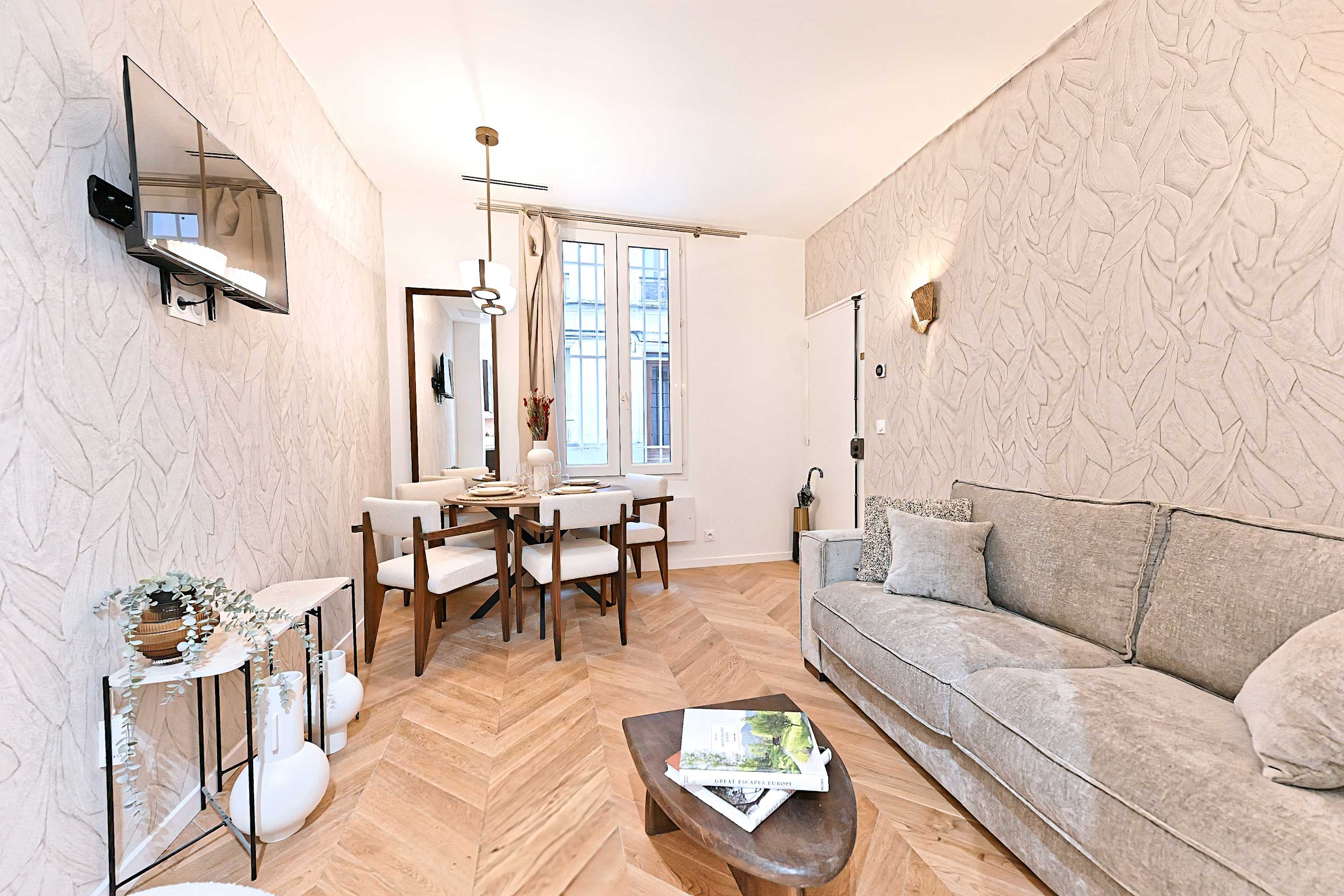 New flat with AC Porte Maillot/Arc de Triomphe — Paris, Île-de-France — vacation rental