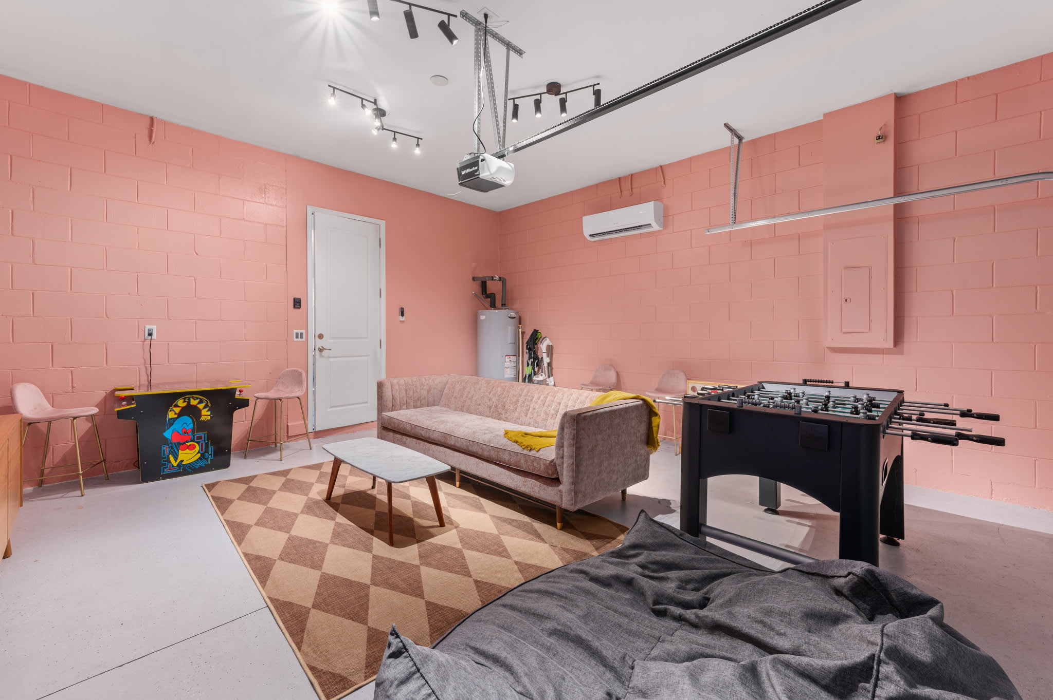 Reunion Resort! Private Heated Pool, Game Room!