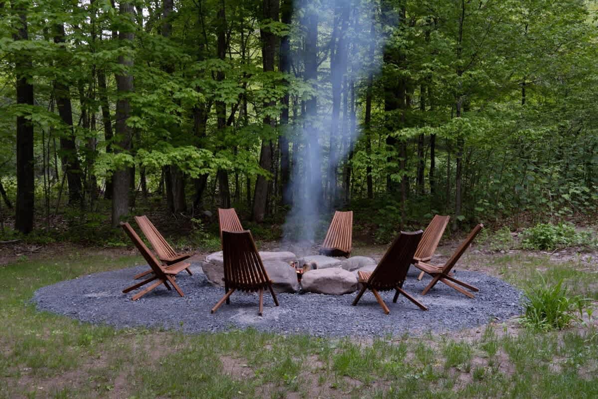 Chic Catskills Cabin with Hot Tub and Fire Pit