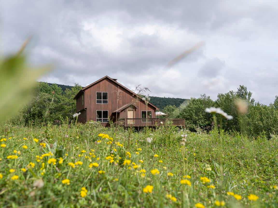 Serene Mountain Lodge w Stunning Views