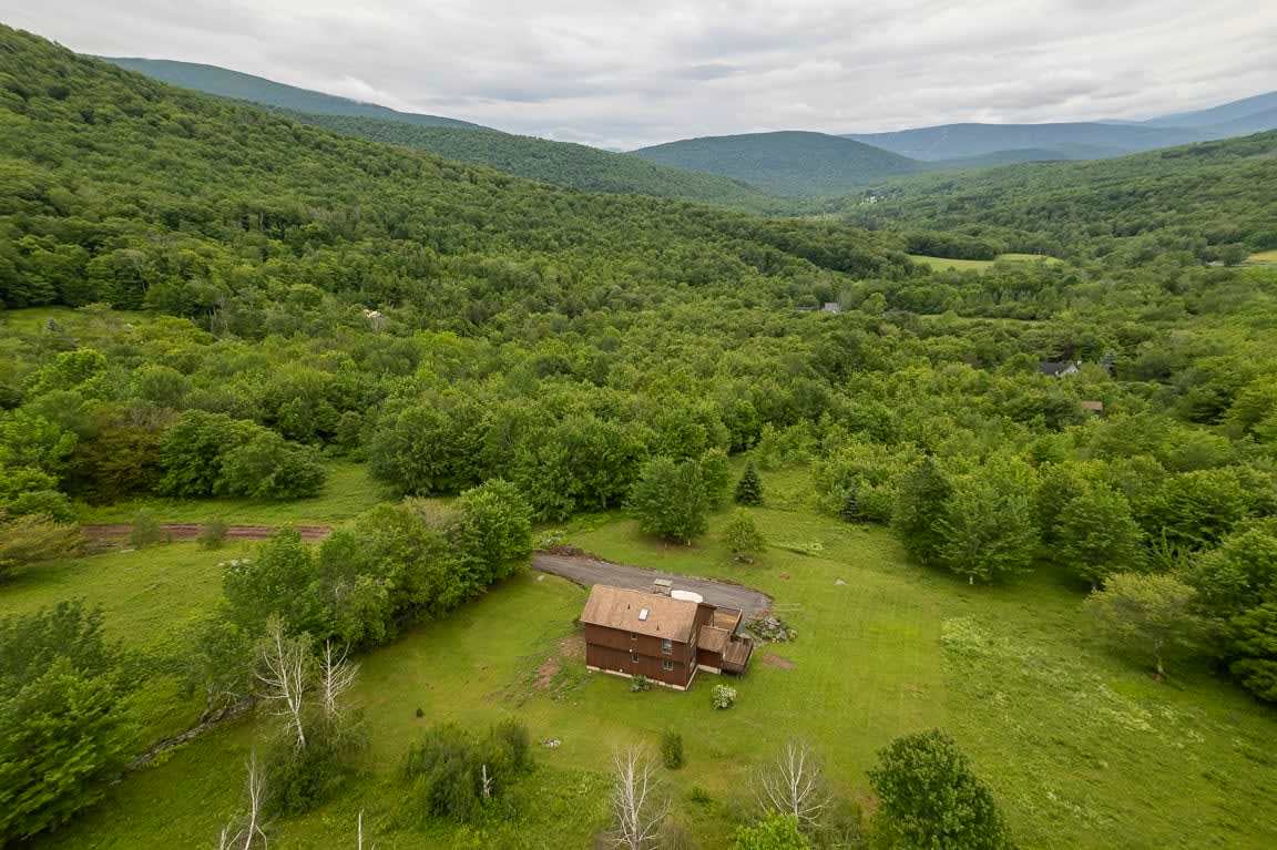 Serene Mountain Lodge w Stunning Views