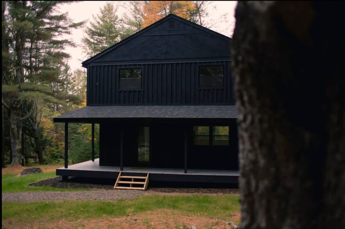 Modern Designer Cabin with Fire Pit and Hiking