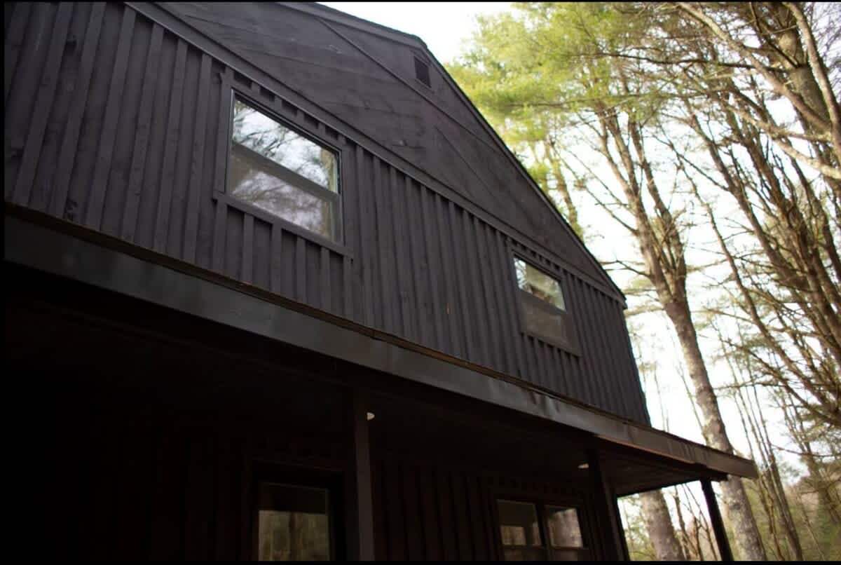 Modern Designer Cabin with Fire Pit and Hiking